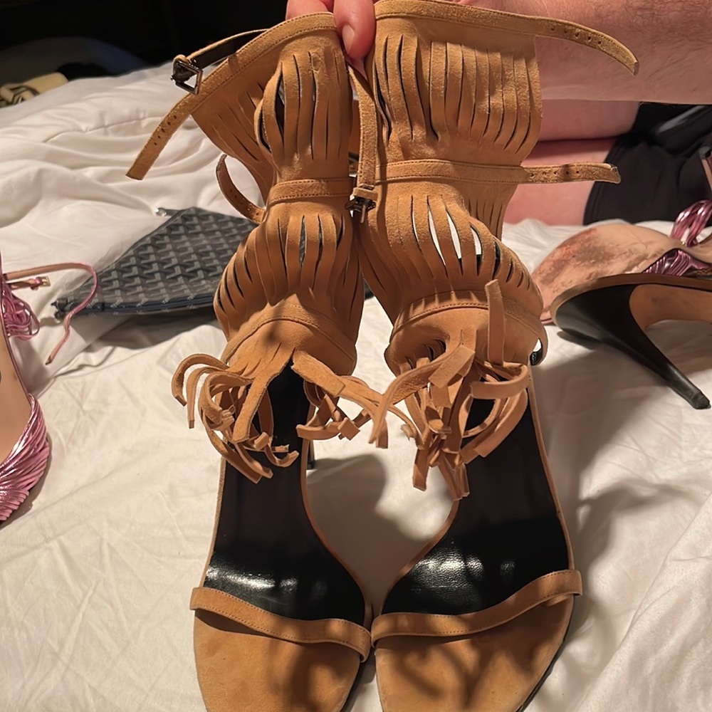 Gucci Suede Heels !!